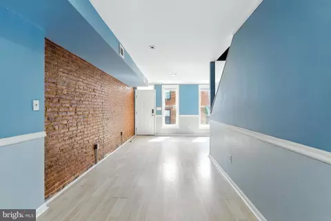 Entry Way - 1622 Latrobe St, Baltimore, MD 21202 photo 3 of 7