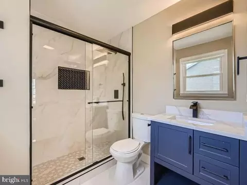 Bath - 6509 Parr Ave, Baltimore, MD 21215 photo 3 of 3
