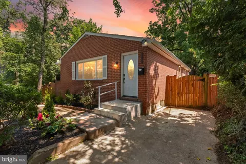 5807 Pimlico Rd, Baltimore, MD 21209