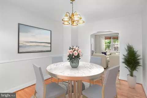 Dining - 840 Evesham Ave, Baltimore, MD 21212 photo 1 of 1