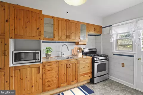 Kitchen - 840 Evesham Ave, Baltimore, MD 21212 photo 1 of 1