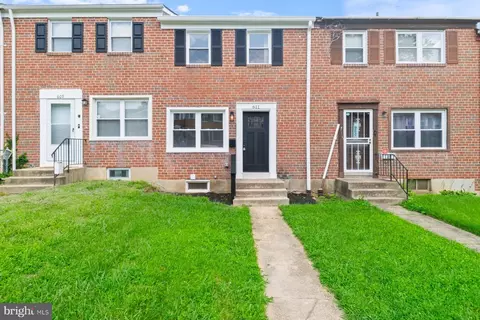 611 Gibson Rd, Baltimore, MD 21229