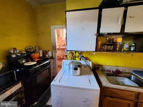 2600 Quantico Ave, Baltimore, MD 21215 photo 12