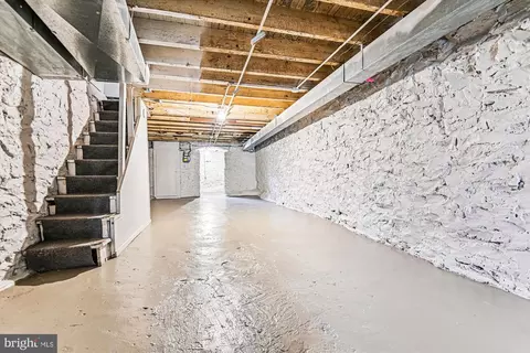 Entry Way - 852 W 37th St, Baltimore, MD 21211 photo 3 of 3
