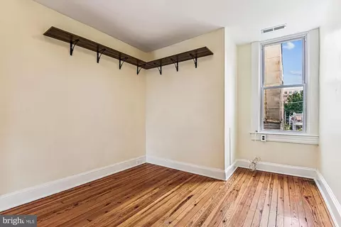 Bedroom - 852 W 37th St, Baltimore, MD 21211 photo 2 of 5