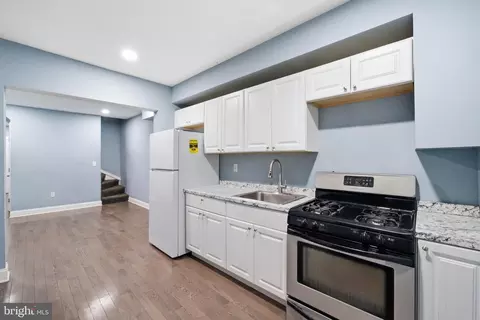 215 Calhoun S, Baltimore, MD 21223