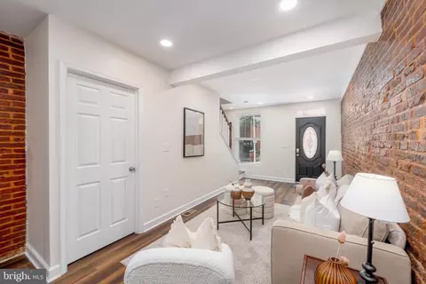 123 E Cross St, Baltimore, MD 21230 photo 3