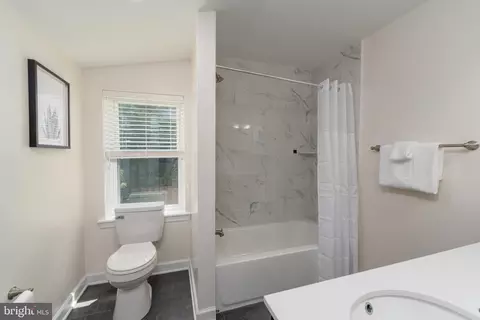 123 E Cross St, Baltimore, MD 21230 photo 21