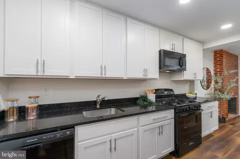 123 E Cross St, Baltimore, MD 21230 photo 10