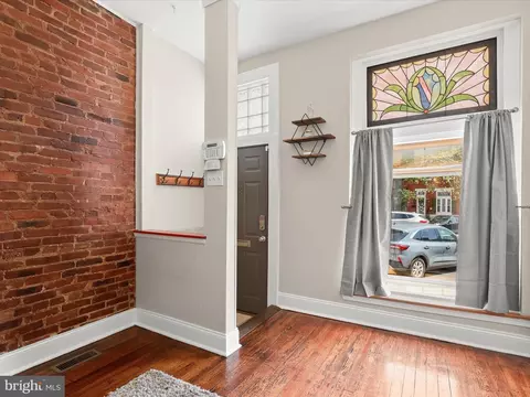 832 S Conkling St, Baltimore, MD 21224 photo 2