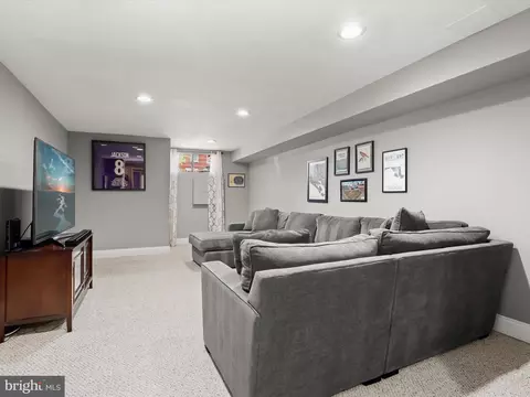 832 S Conkling St, Baltimore, MD 21224 photo 26
