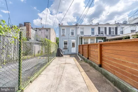 Exterior - 420 E Cross St E, Baltimore, MD 21230 photo 4 of 5