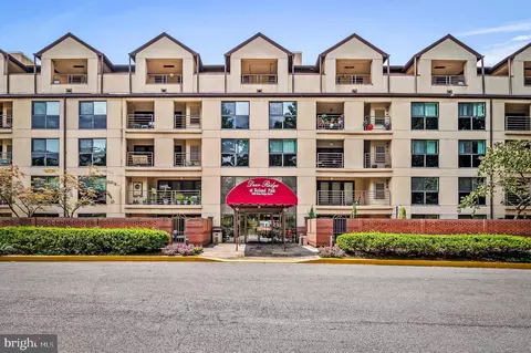 1040 Deer Ridge Dr #200, Baltimore, MD 21210