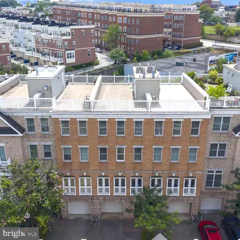 1254 Harbor Island Walk, Baltimore, MD 21230