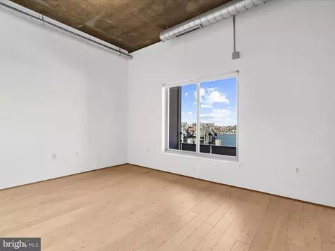 Living - 1200 Steuart St #913, Baltimore, MD 21230 photo 6 of 14