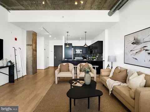 Living - 1200 Steuart St #913, Baltimore, MD 21230 photo 5 of 14