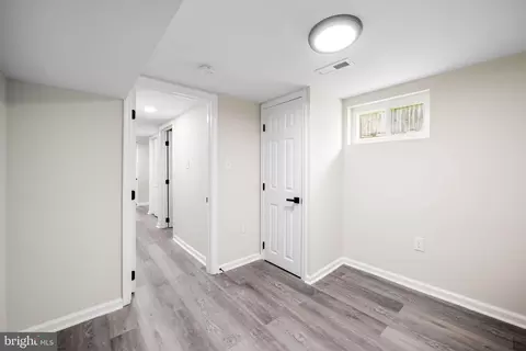 Entry Way - 4215 Raymar Ave, Baltimore, MD 21206 photo 4 of 5