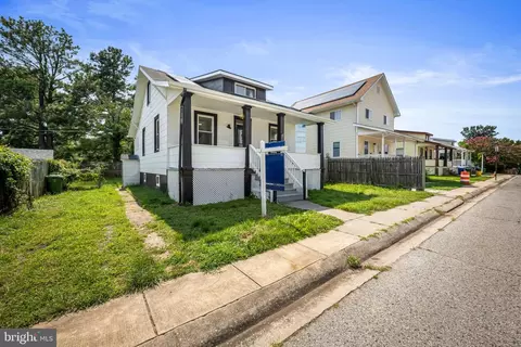 Exterior - 4215 Raymar Ave, Baltimore, MD 21206 photo 2 of 5