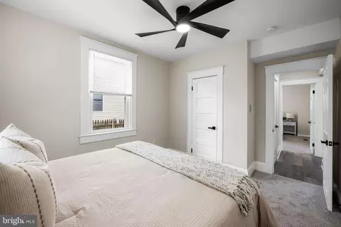 Entry Way - 4215 Raymar Ave, Baltimore, MD 21206 photo 3 of 5
