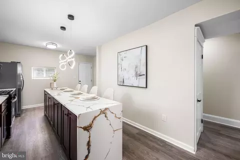 Entry Way - 4215 Raymar Ave, Baltimore, MD 21206 photo 1 of 5