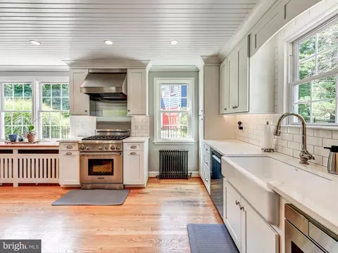 5734 Ridgedale Rd, Baltimore, MD 21209 photo 9