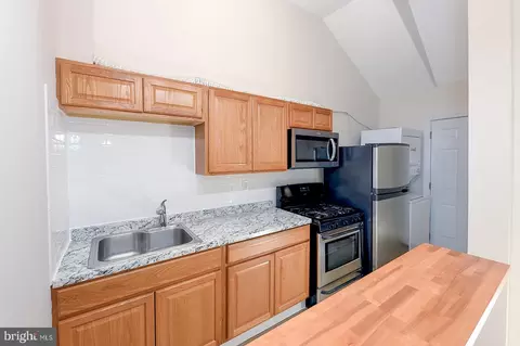 Kitchen - 1908 Mcculloh St, Baltimore, MD 21217 photo 1 of 4