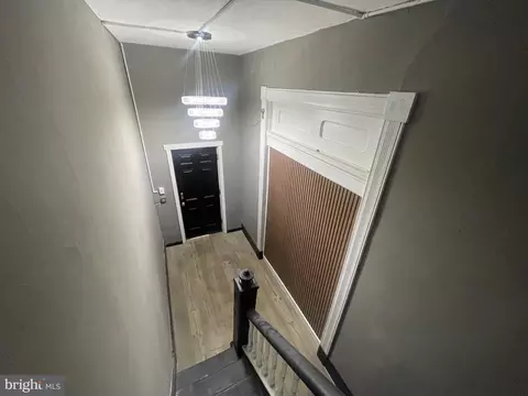 Entry Way - 1908 Mcculloh St, Baltimore, MD 21217 photo 2 of 6
