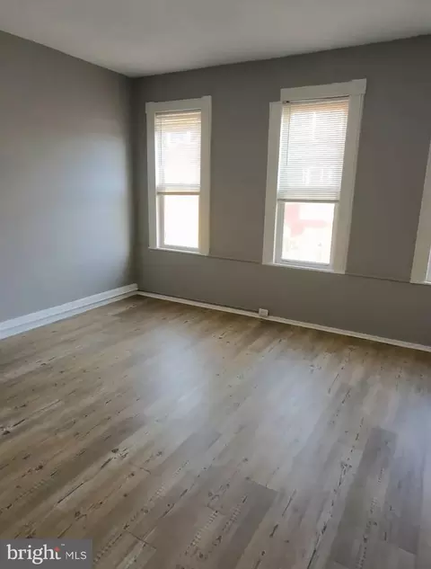 Living - 1908 Mcculloh St, Baltimore, MD 21217 photo 4 of 7