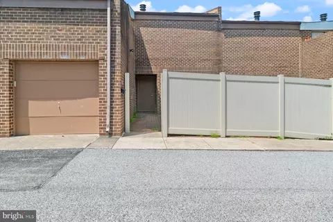 7240 Park Heights Ave #105, Pikesville, MD 21208