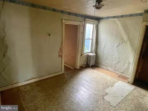 Living - 1626 N Wolfe St, Baltimore, MD 21213 photo 2 of 2