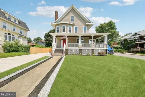2801 Roslyn Ave, Baltimore, MD 21216