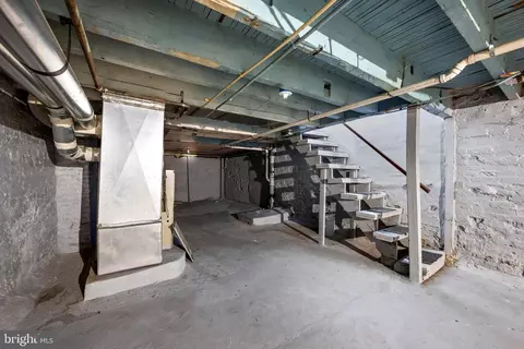 220 N Luzerne Ave, Baltimore, MD 21224 photo 39