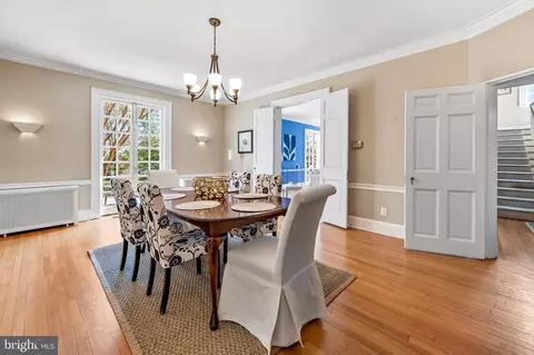 Dining - 217 Wendover Rd, Baltimore, MD 21218 photo 1 of 5