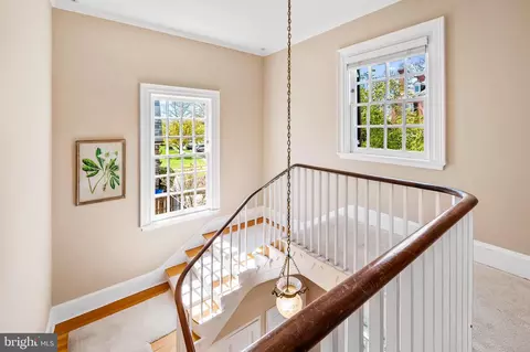 Entry Way - 217 Wendover Rd, Baltimore, MD 21218 photo 5 of 5