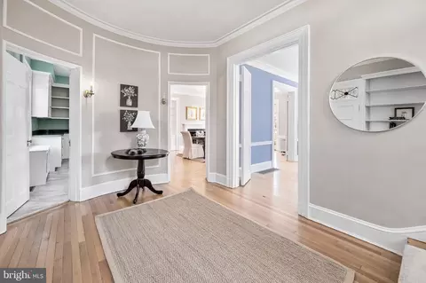 Entry Way - 217 Wendover Rd, Baltimore, MD 21218 photo 1 of 5