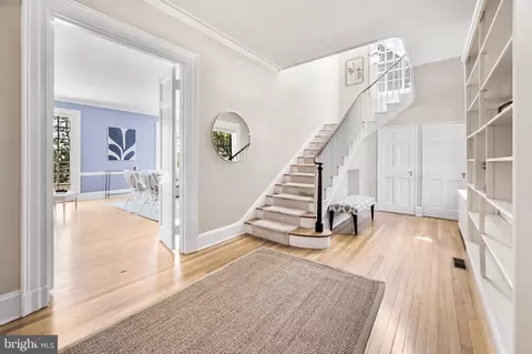 Entry Way - 217 Wendover Rd, Baltimore, MD 21218 photo 2 of 5