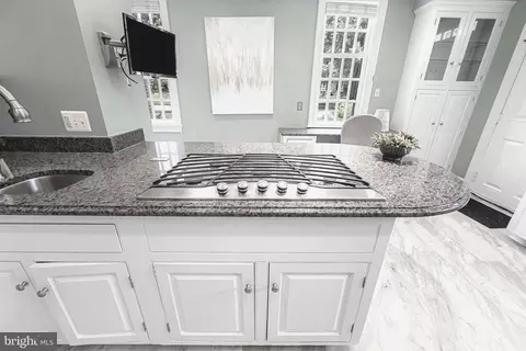Kitchen - 217 Wendover Rd, Baltimore, MD 21218 photo 6 of 9