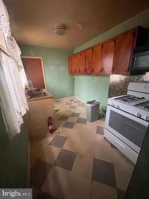 1923 E Baltimore St, Baltimore, MD 21231 photo 3
