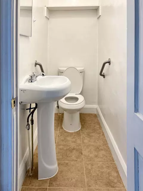 Bath - 4717 Frederick Ave, Baltimore, MD 21229 photo 1 of 3