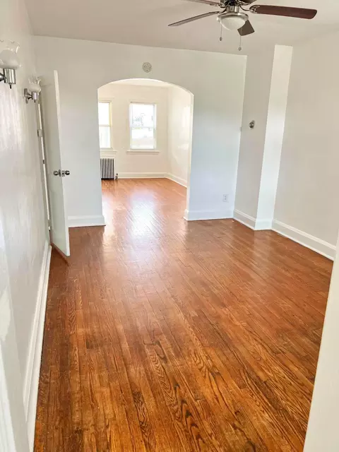 Living - 4717 Frederick Ave, Baltimore, MD 21229 photo 4 of 4