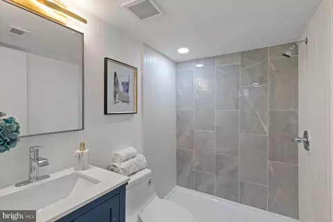2318 Cloville Ave, Baltimore, MD 21214 photo 31
