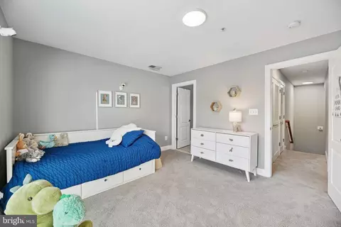 Bedroom - 3905 Fleet St, Baltimore, MD 21224 photo 4 of 9