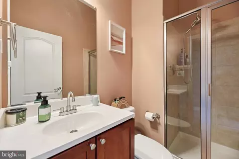 Bath - 3905 Fleet St, Baltimore, MD 21224 photo 3 of 3