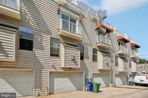 Exterior - 3905 Fleet St, Baltimore, MD 21224 photo 4 of 4