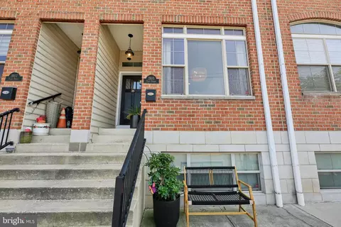 Exterior - 3905 Fleet St, Baltimore, MD 21224 photo 1 of 4