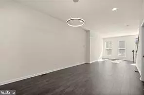 Entry Way - 418 E 21st St, Baltimore, MD 21218 photo 3 of 7