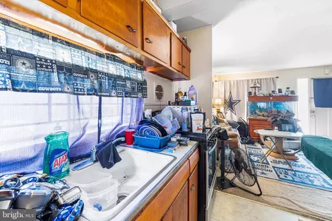 5100 Hillwell Rd, Baltimore, MD 21229 photo 7