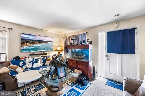 5100 Hillwell Rd, Baltimore, MD 21229 photo 5