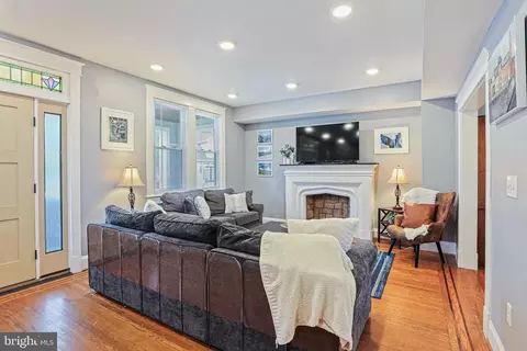 3303 Batavia Ave, Baltimore, MD 21214 photo 4