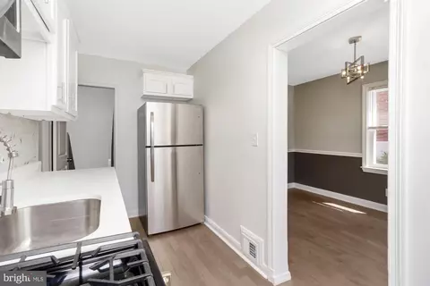 516 Sunset Rd, Baltimore, MD 21223 photo 9